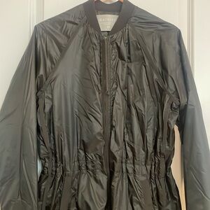 Athleta Primaloft Olive Green Water Resistant Jacket. Size XS.